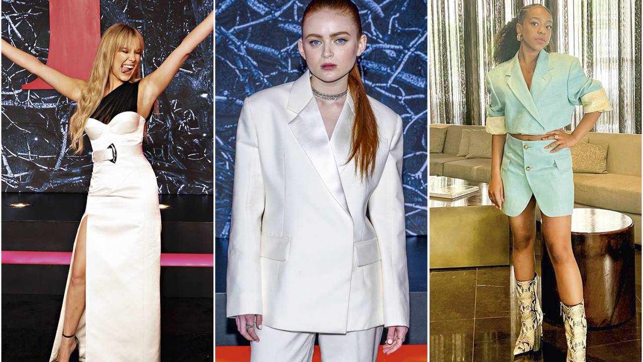 JUVENTUDE ESTRANHA - As estrelas da série Stranger Things, da Netflix, Millie Bobby Brown (à esq.), 18 anos, Sadie Sink (ao centro), 20, e Priah Ferguson, 15: visual sério que não combina com a idade delas -
