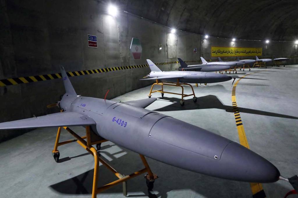O Ir&atilde; fornecer&aacute; centenas de drones com capacidades de armas de combate &agrave; R&uacute;ssia para uso na invas&atilde;o `a Ucr&acirc;nia, disse Jake Sullivan, conselheiro de seguran&ccedil;a nacional da Casa Branca dos EUA em 11/07/2022.