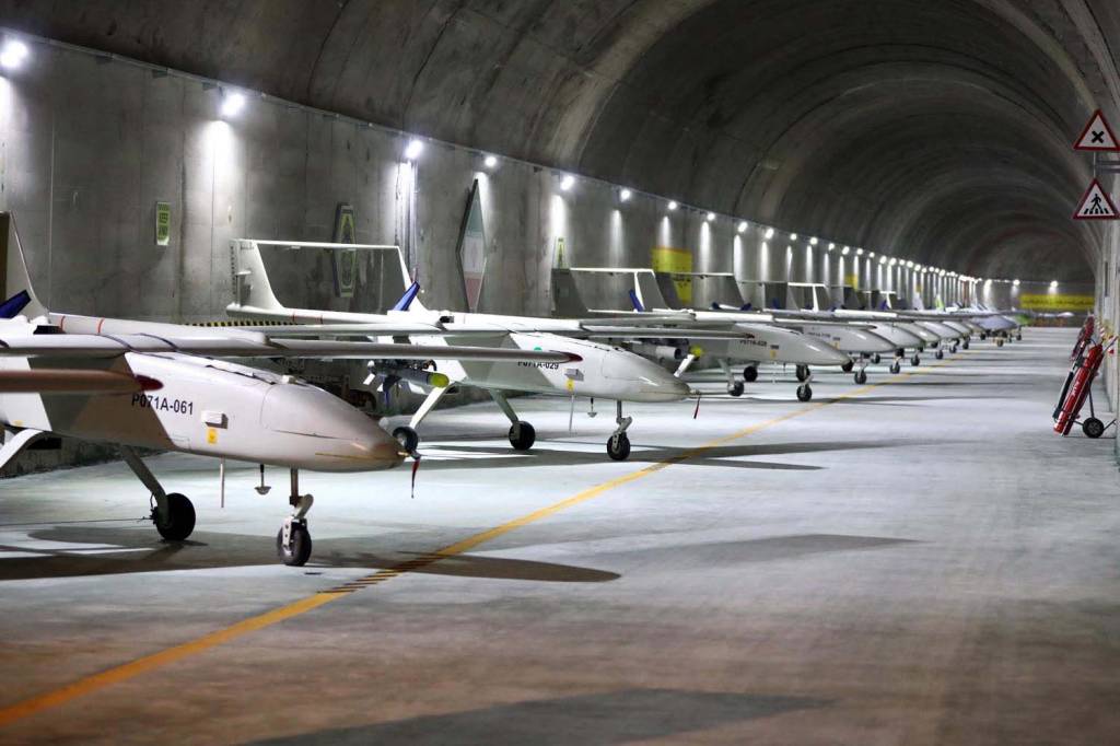 O Ir&atilde; fornecer&aacute; centenas de drones com capacidades de armas de combate &agrave; R&uacute;ssia para uso na invas&atilde;o `a Ucr&acirc;nia, disse Jake Sullivan, conselheiro de seguran&ccedil;a nacional da Casa Branca dos EUA em 11/07/2022.