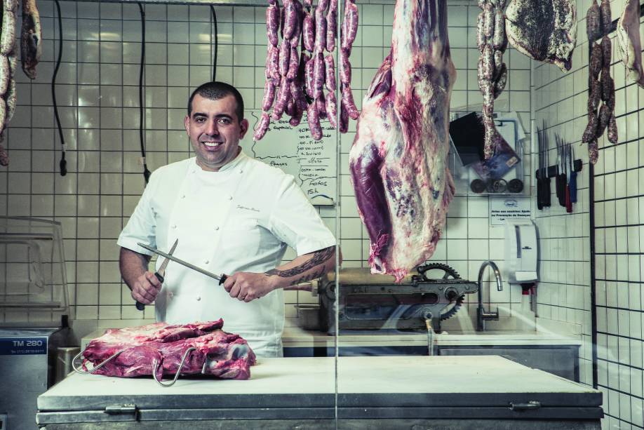 Jefferson Rueda, chef e proprietário do restaurante Casa do Porco, no centro de São Paulo, 2015. Jefferson Rueda, chef e proprietário do restaurante Casa do Porco, no centro de São Paulo, 2015.