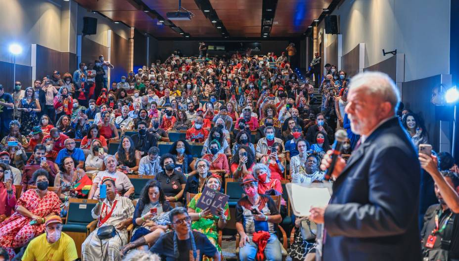 Encontro de Lula e companheiros de partido com a cultura e artistas do Distrito Federal, Brasília 13/07/2022.