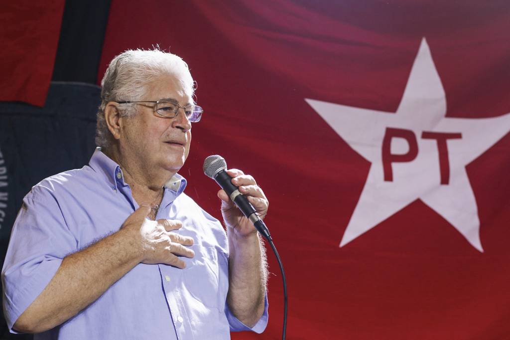 ROBERTO-REQUIAO-PT-2022-01.jpg DESIGUAL - Requião: ex-presidente tem mais votos no Paraná do que ele, que foi governador por três mandatos -