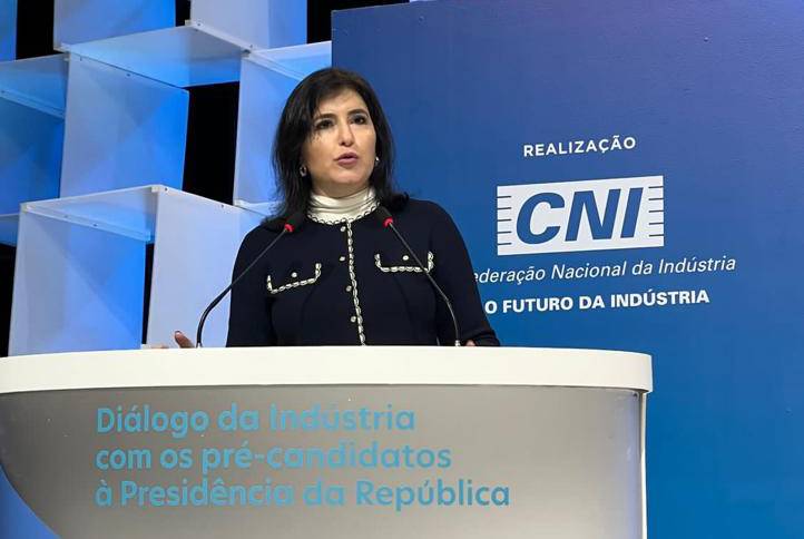 A senadora e pr&eacute;-candidata &agrave; Presid&ecirc;ncia Simone Tebet pelo MDB durante evento promovido pela Confedera&ccedil;&atilde;o Nacional da Ind&uacute;stria (CNI), em Bras&iacute;lia, 29/6/2022.