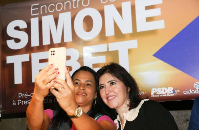 Simone Tebet durante a Caminhada da Esperança em Vitória-ES 15-07-2022 Simone Tebet durante a Caminhada da Esperança em Vitória-ES 15-07-2022