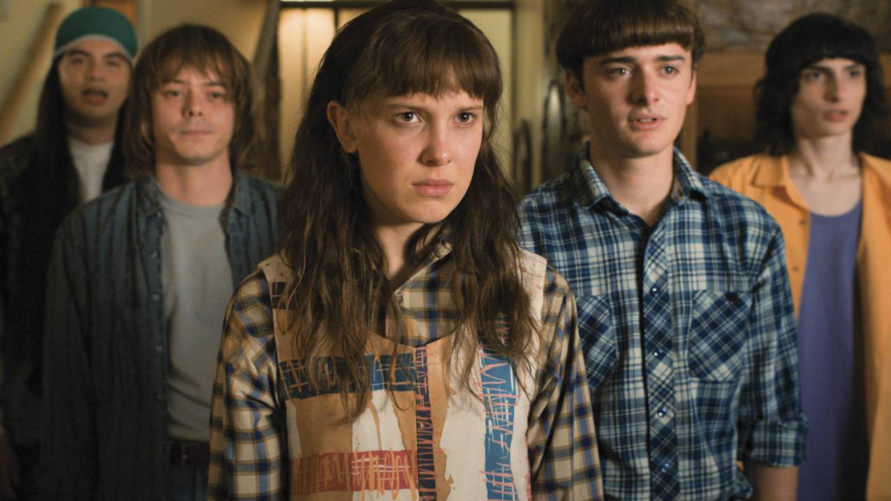 NAS PARADAS - Stranger Things: a série da Netflix revive modas da época -