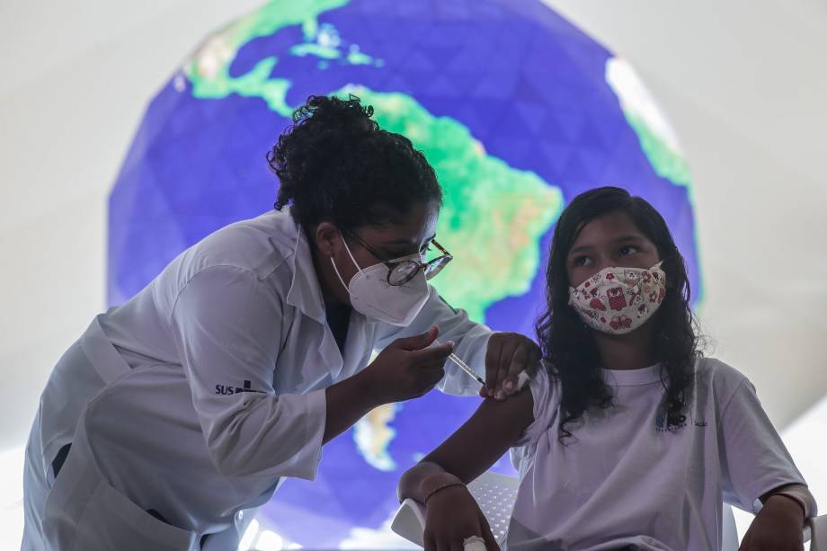 Vacinação infantil contra a Covid-19, em São Paulo, 2022. 