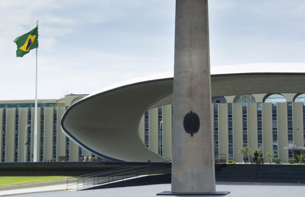 MPF investiga ‘discriminação de gênero’ em cursos para cadetes do Exército