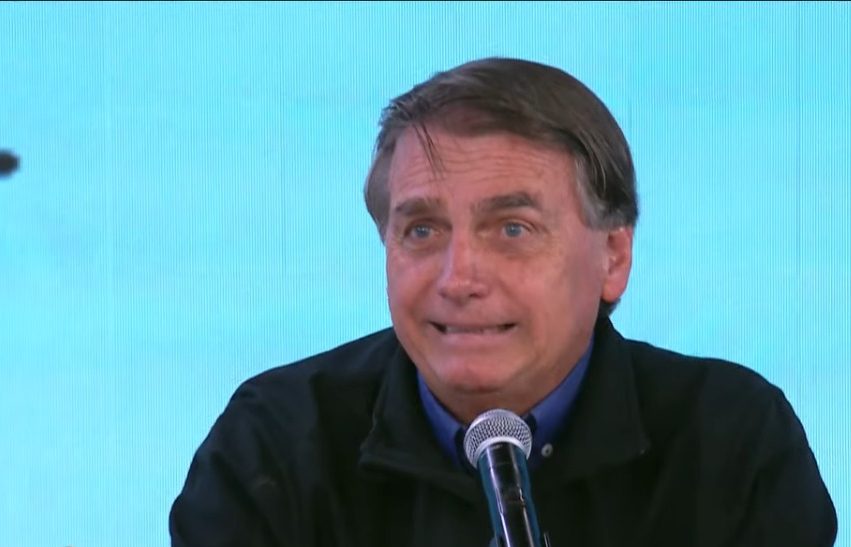 O presidente Jair Bolsonaro concede entrevista ao programa Pânico, da Jovem Pan, nesta sexta-feira