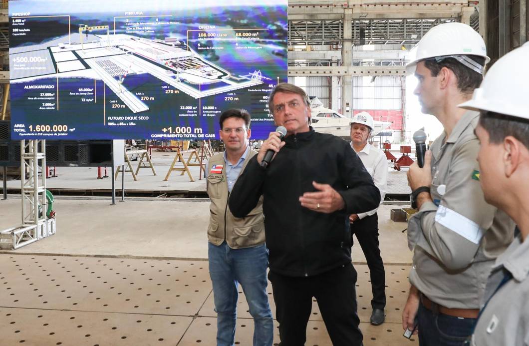 O presidente da República e candidato `a reeleição Jair Bolsonaro, em visita ao Estaleiro Enseada na cidade de Maragogipe - BA, 01/07/2022. O presidente da República e candidato `a reeleição Jair Bolsonaro, em visita ao Estaleiro Enseada na cidade de Maragogipe - BA, 01/07/2022.