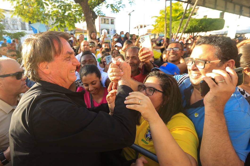O presidente da República e candidato `a reeleição Jair Bolsonaro, durante a cerimônia de Inauguração da Restauração do Casarão da Filarmônica Terpsícore Popular Maragogipe - BA, 01/07/2022. O presidente da República e candidato `a reeleição Jair Bolsonaro, durante a cerimônia de Inauguração da Restauração do Casarão da Filarmônica Terpsícore Popular Maragogipe - BA, 01/07/2022.