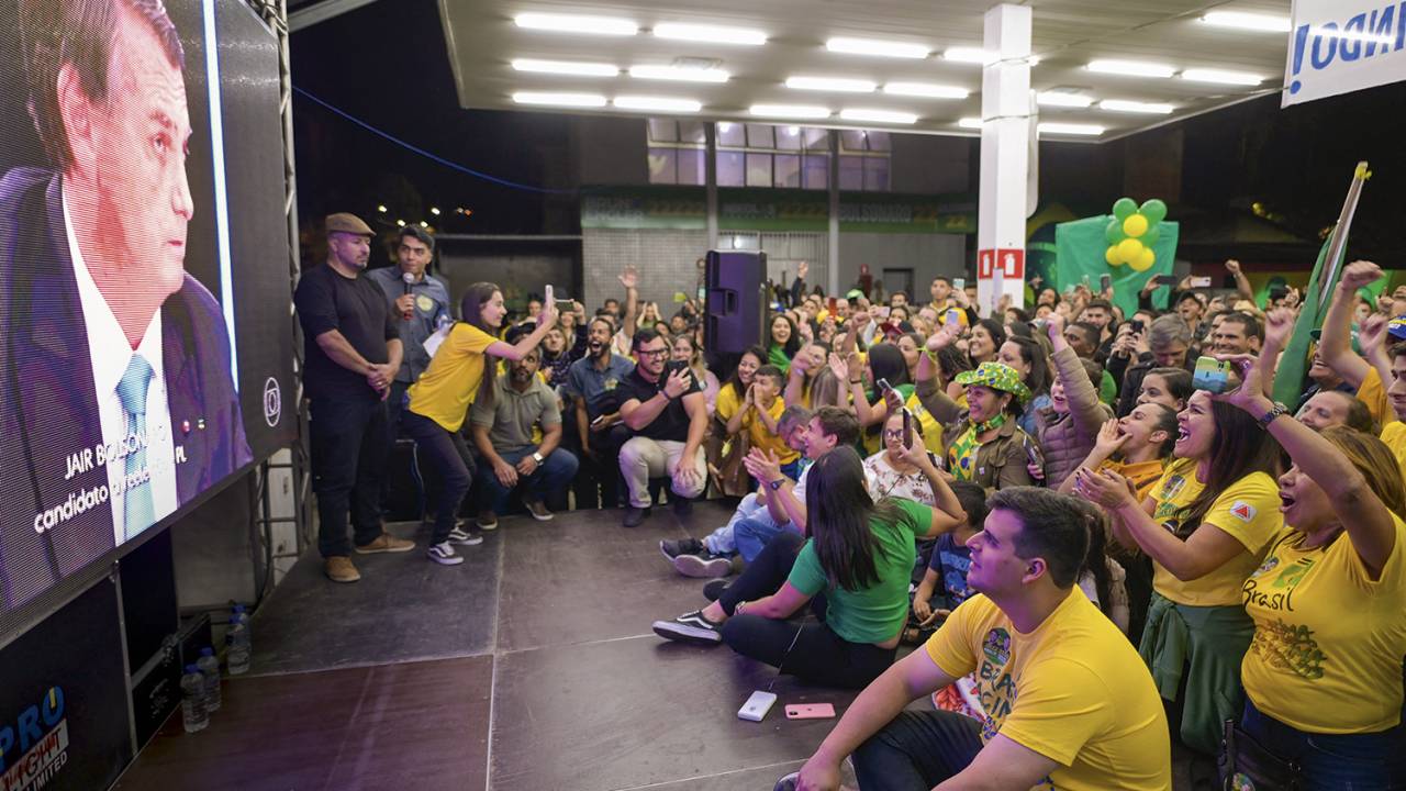 ESTRATÉGIA - Bolsonaro: prioridade para as realizações do governo e denúncias de corrupção contra Lula e o PT -