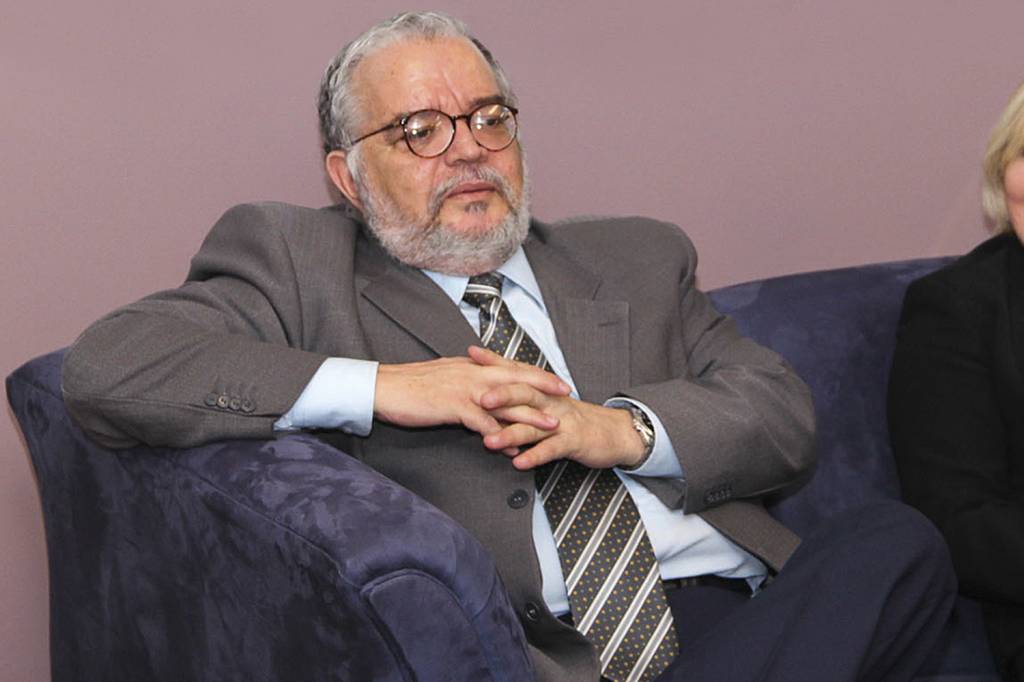 JOSE-FERREIRA-NEVES-TRF2-1.jpg DE CASA - Ferreira Neves: o desembargador não vai mais a sessões no TRF2 -