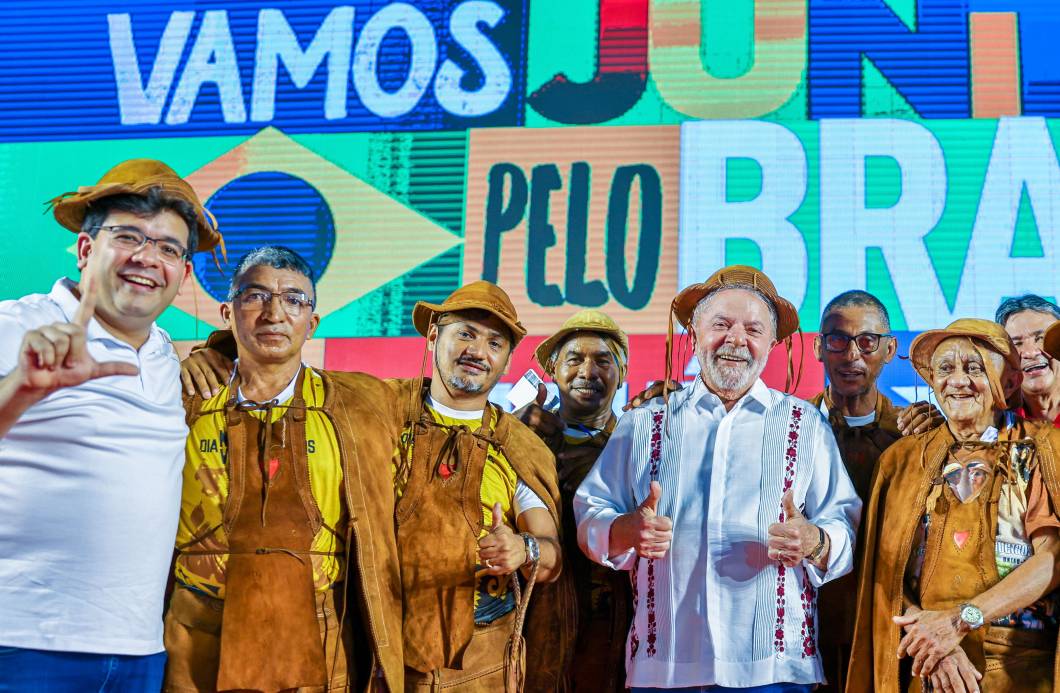 O ex-presidente Luiz Inácio Lula da Silva e candidato `a presidência da República pelo PT, participa do ato "Vamos Juntos pelo Brasil e pelo Piauí", em Teresina, 03/08/2022. O ex-presidente Luiz Inácio Lula da Silva e candidato `a presidência da República pelo PT, participa do ato "Vamos Juntos pelo Brasil e pelo Piauí", em Teresina, 03/08/2022.
