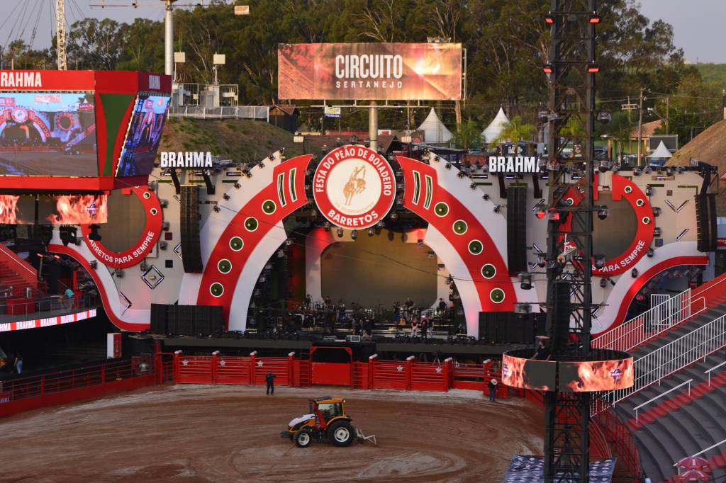 Com novo palco, Barretos espera por Bolsonaro e por recorde de público