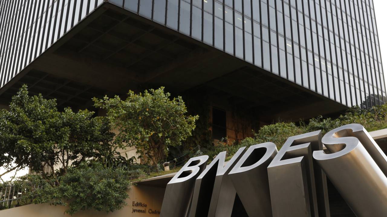 Rio de Janeiro - Edifício sede do BNDES, Banco Nacional de Desenvolvimento Econômico e Social, no Centro do Rio. (Fernando Frazão/Agência Brasil)