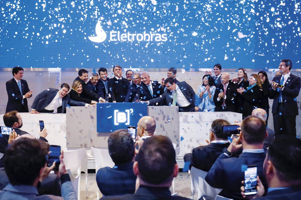 Quer saber em quais ações investir agora pensando em dividendos? Veja essa lista de 12 opções