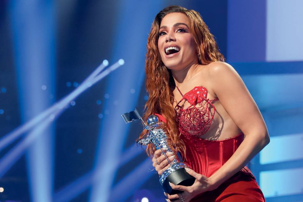 A irritação que levou Anitta a romper com gravadora Warner