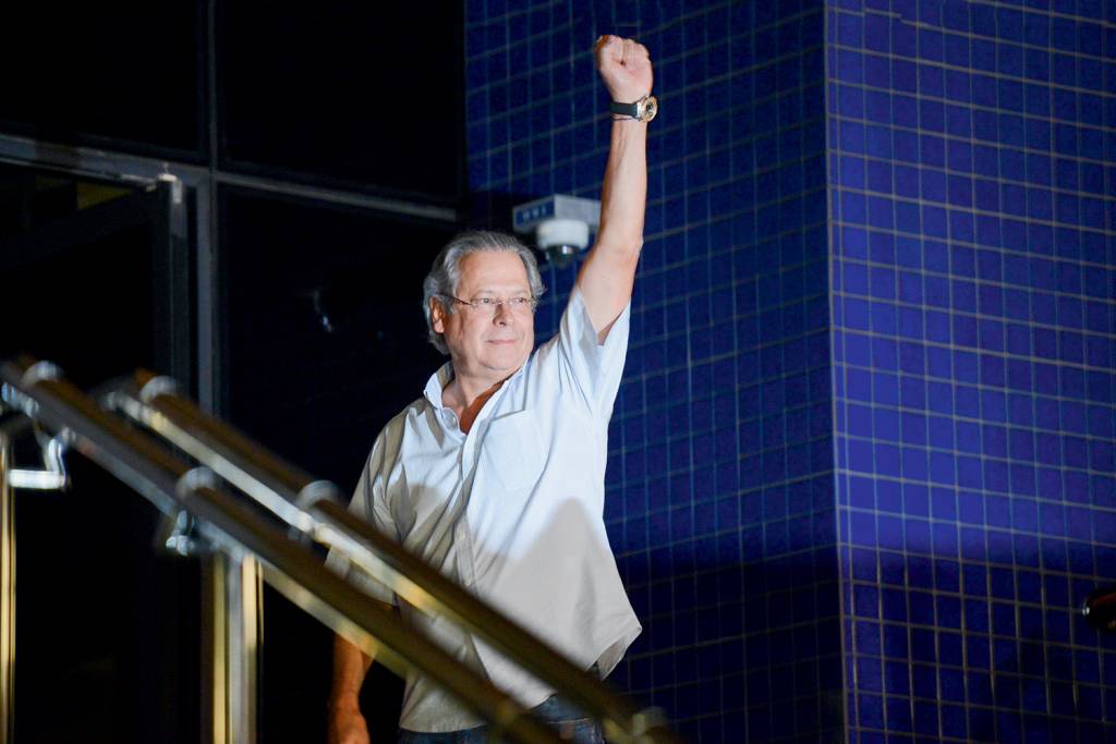 JOSE DIRCEU-PRISAO 2013 (1).JPG BAIXA - Dirceu: o braço direito de Lula e cérebro do PT foi condenado -
