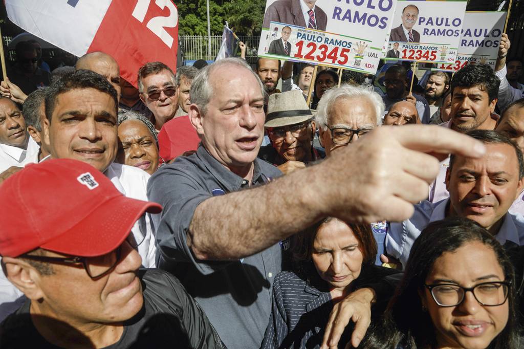 POL261830.JPG ESTÁVEL - Ciro Gomes: o presidenciável pelo PDT segue em terceiro lugar nas pesquisas, mas vê Simone Tebet encostar -