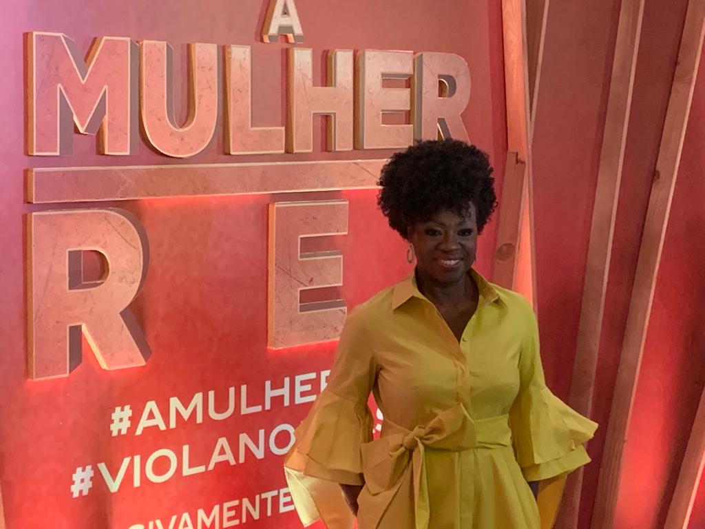 O curioso silêncio provocado por Viola Davis em evento no Rio; assista