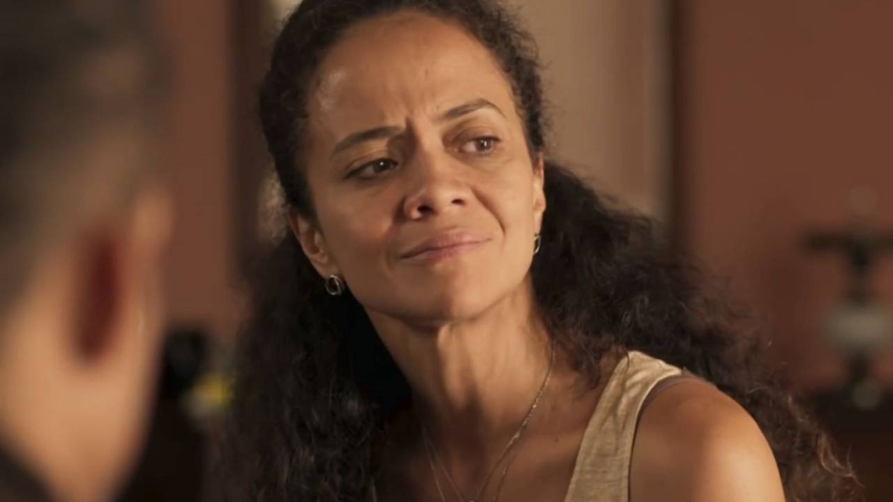 Aline Borges como Zuleica em 'Pantanal'