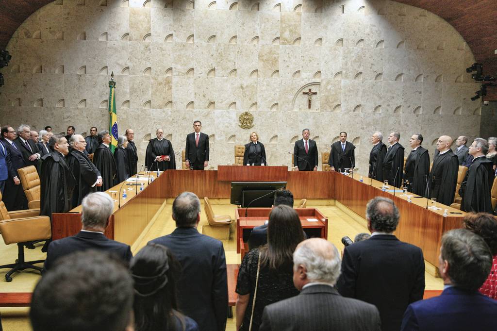 posse-da-ministra-rosa-weber-na-presidncia-do-supremo-tribunal-federal-12-09-2022_52352544817_o.jpg TENSÃO - Rosa Weber assume o STF: crise quase permanente com Bolsonaro -