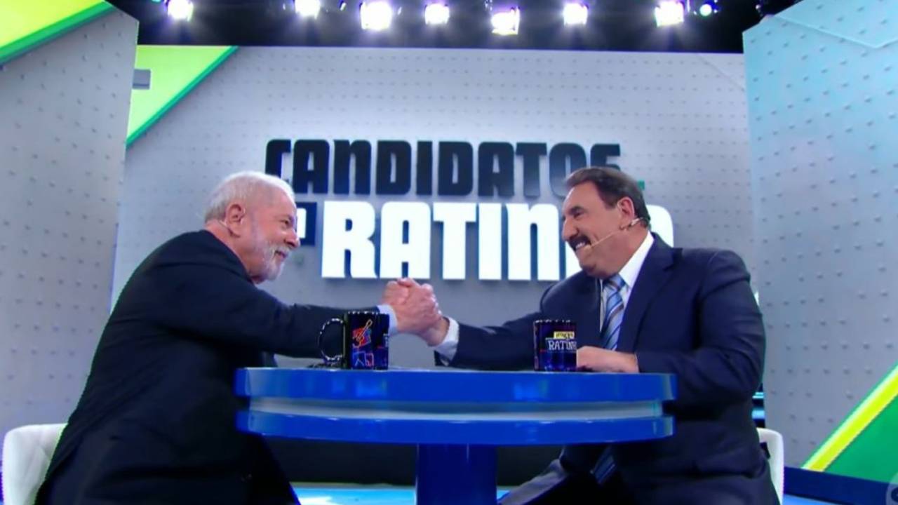 Luiz Inácio Lula da Silva com o apresentador Ratinho