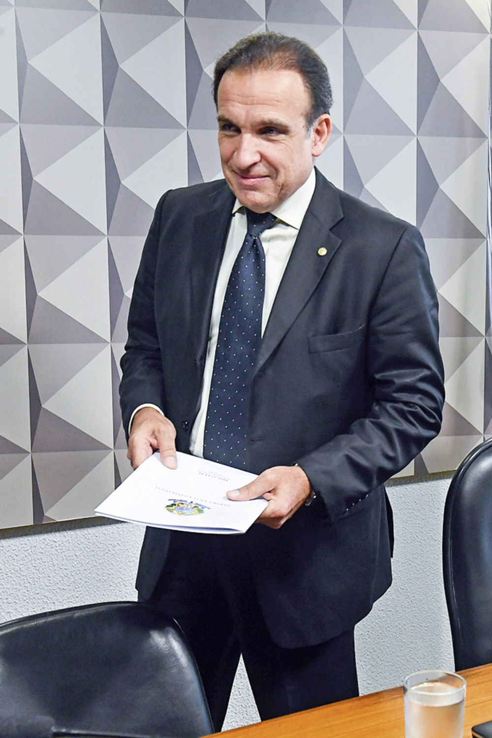 DEP-HUGO-LEAL-2018-1.jpg O RELATOR - Hugo Leal: indicações das emendas saem com seu nome e privilegiam seu partido, o PSD -