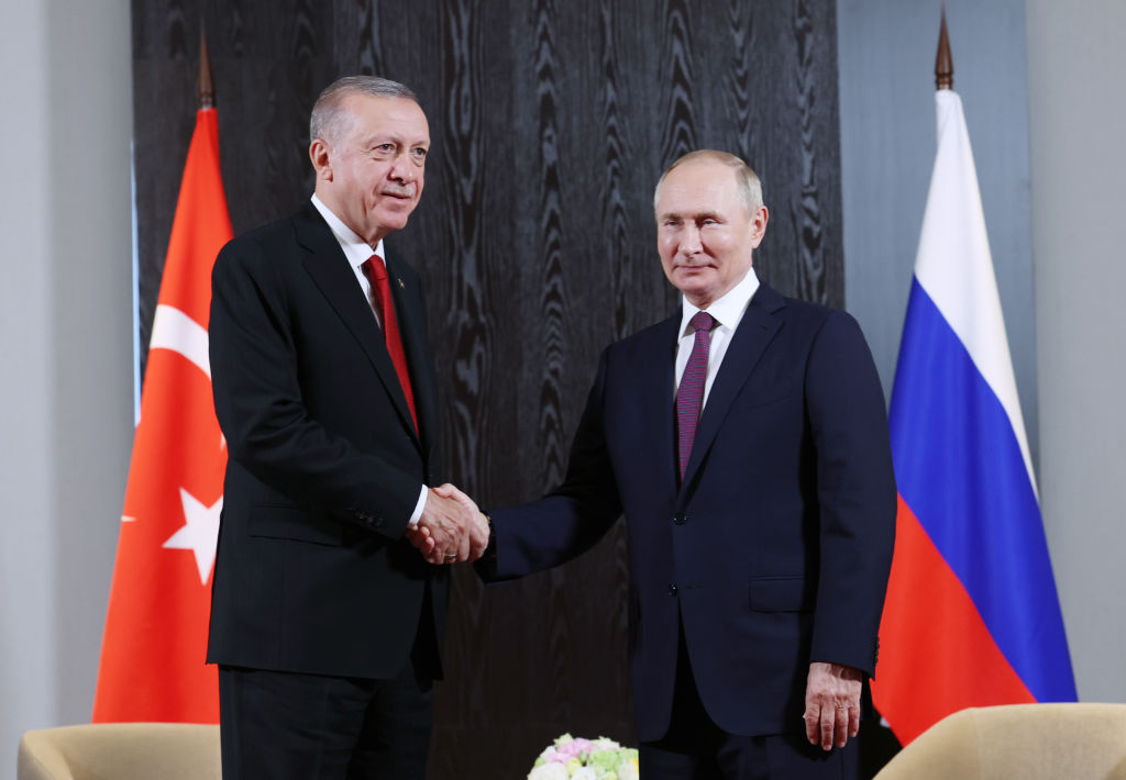 SAMARKAND, UZBEKISTAN - SEPTEMBER 16: Turkish President Recep Tayyip Erdogan (L) meets President of Russia, Vladimir Putin (R) within the 22nd meeting of the Shanghai Cooperation Organization (SCO) leaders' summit in Samarkand, Uzbekistan on September 16, 2022. (Photo by Murat Kula/Anadolu Agency via Getty Images)