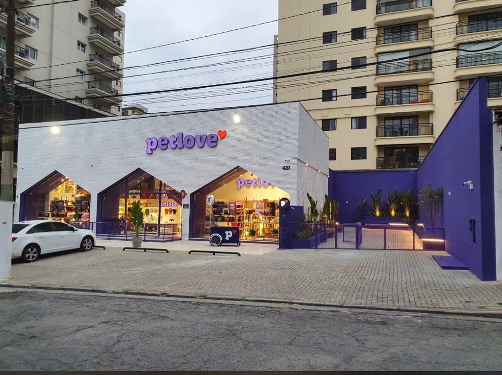 Petlove avança na consolidação da saúde pet e entra no medicamento prescrito