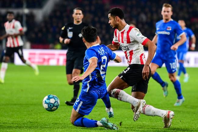 Cody Gakpo Gakpo em atuação pelo PSV: 13 gols na temporada -