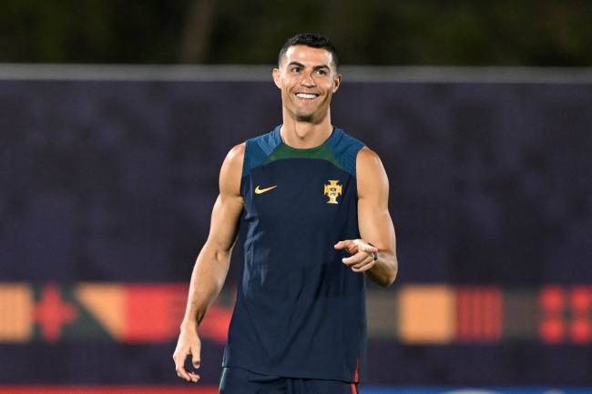 Cristiano Ronaldo Cristiano Ronaldo: o principal nome de Portugal -