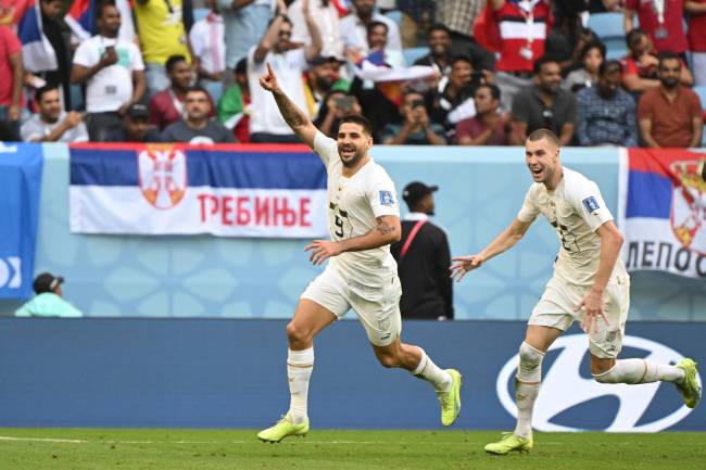 Aleksandar Mitrovic Aleksandar Mitrovic marcou o último gol da partida -