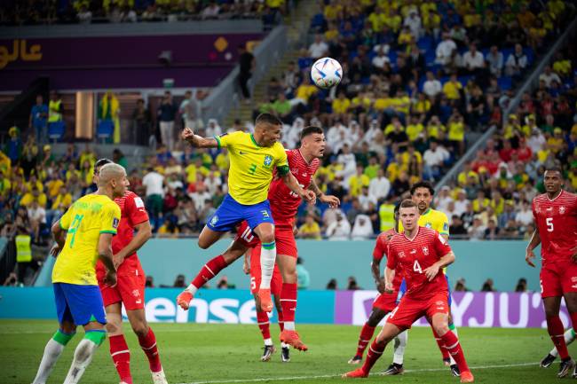 Suíços complicaram diante do Brasil -