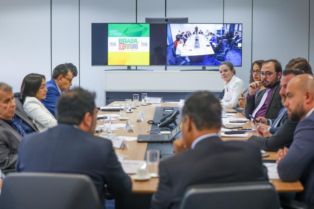 Conselho político de aliados de Lula faz nova reunião no QG da transição
