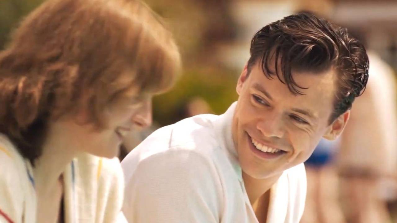 Emma Corin e Harry Styles no filme 'My Policeman'
