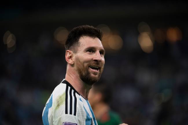 ARGENTINA X MÉXICOCOPA DO MUNDO FIFA, CATAR 202226/11/2022 Olhar do 10 para as arquibancadas -