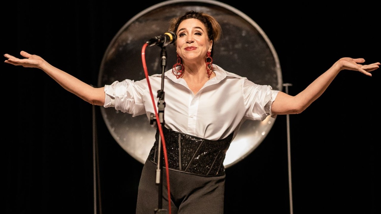 Marisa Orth na peça 'Bárbara'