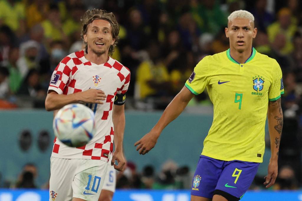 Richarlison chora e lamenta eliminação: ‘Seleção fez quase tudo certo’