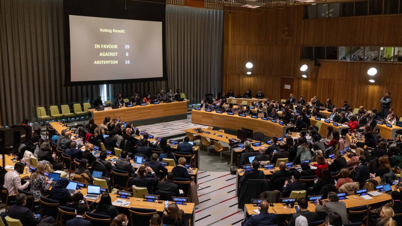 Member countries vote on the removal of Iran from membership in the Commission on the Status of Women during the 5th plenary meeting of the Economic and Social Council at the United Nations headquarters in New York City on December 14, 2022. - The UN voted to remove Iran from a women's rights body over Tehran's brutal crackdown of women-led protests. Twenty-nine members of the UN Economic and Social Council voted to expel the Islamic republic from the UN Commission on the Status of Women. (Photo by Yuki IWAMURA / AFP)