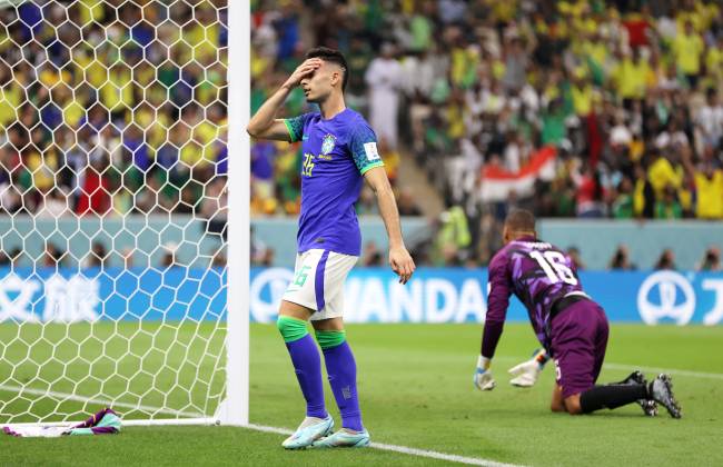 Cameroon v Brazil: Group G – FIFA World Cup Qatar 2022 Martinelli perdeu a melhor chance brasileira na partida -