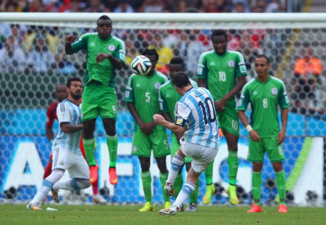 Nigeria v Argentina: Group F – 2014 FIFA World Cup Brazil Cobrança de falta de Messi contra a Nigéria, no Beira-Rio. Foi o segundo gol do camisa 10 no jogo -
