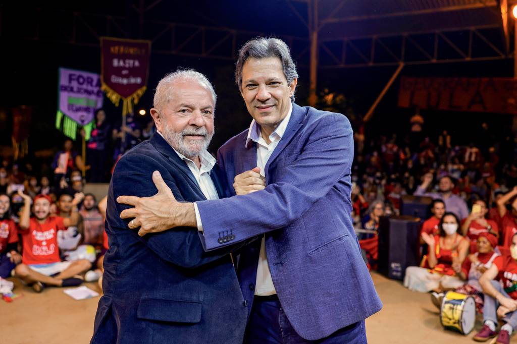 Haddad se reúne com Lula e Lira por PEC da Transição