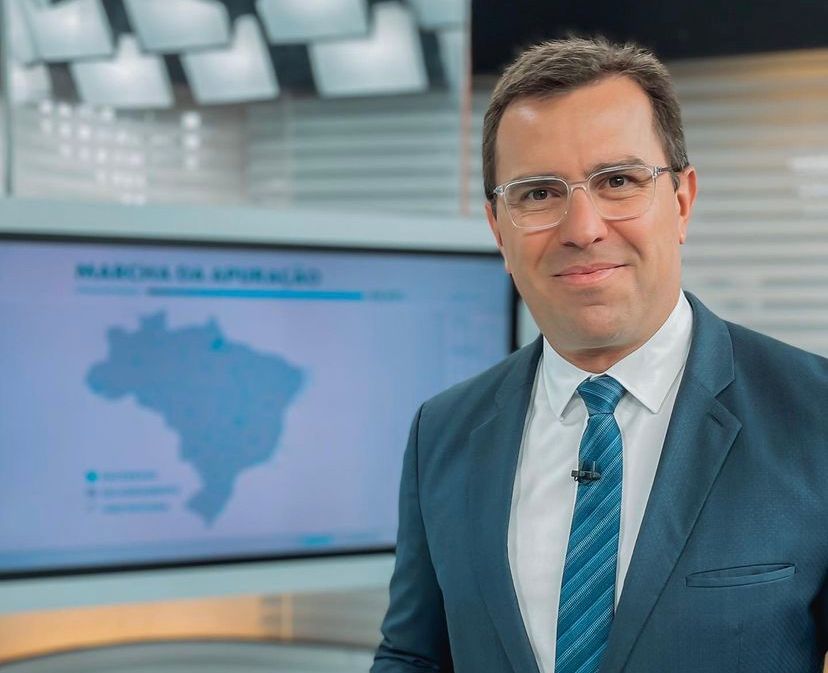 Rodrigo Bocardi se descuida ao vivo e repete gafe de William Bonner