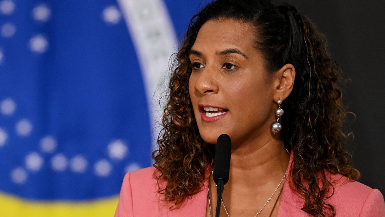 Brazil's Minister of Racial Equality Anielle Franco delivers a speech during Simone Tebet's swearing-in ceremony as Planning Minister at the Planalto Palace in Brasilia on January 5, 2023. (Photo by EVARISTO SA / AFP)