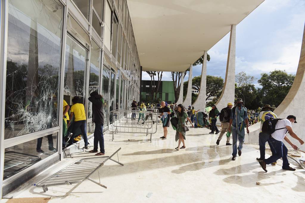 PF prende mais um acusado de organizar atos golpistas de 8 de janeiro