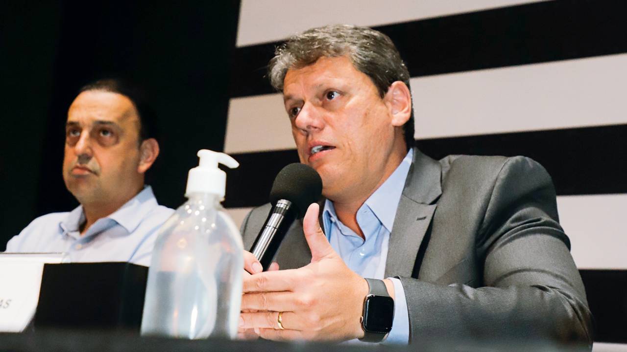 VÍNCULOS - Tarcísio: o governador não se considera um “bolsonarista raiz” -