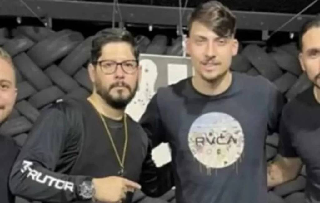 Empresário de Jair Renan Bolsonaro é solto após apreensão de armas