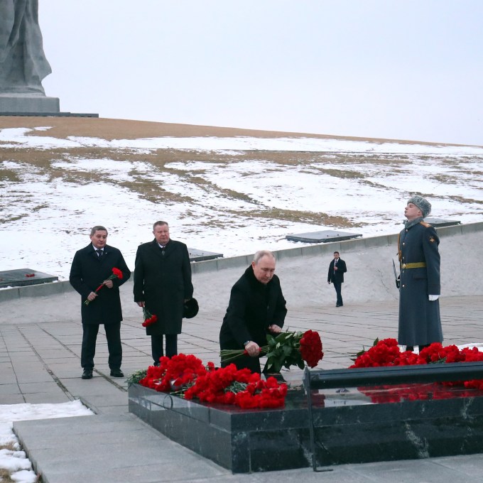Putin: Depois do nazismo, Rússia é ameaçada novamente por tanques alemães