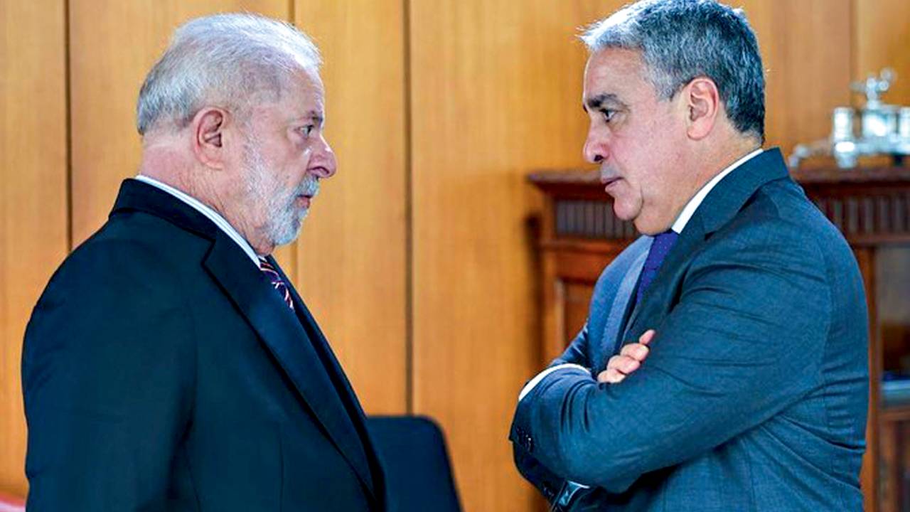 RACHADÃO - Lula e André Ceciliano: de acordo com dados do Ministério Público, beneficiário de quase 50 milhões de reais -
